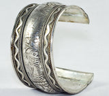 Metal cuff